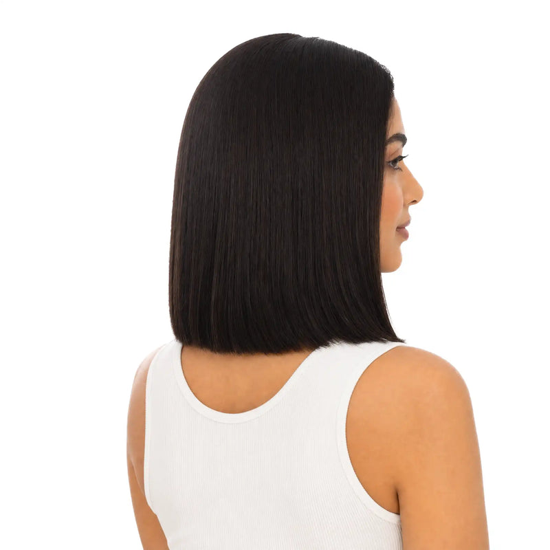 Christina: Short Straight Wig with 5x5 Closure – Perfect Volume, Seamless Fit